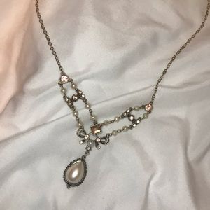 thrifted pearl and gold necklace